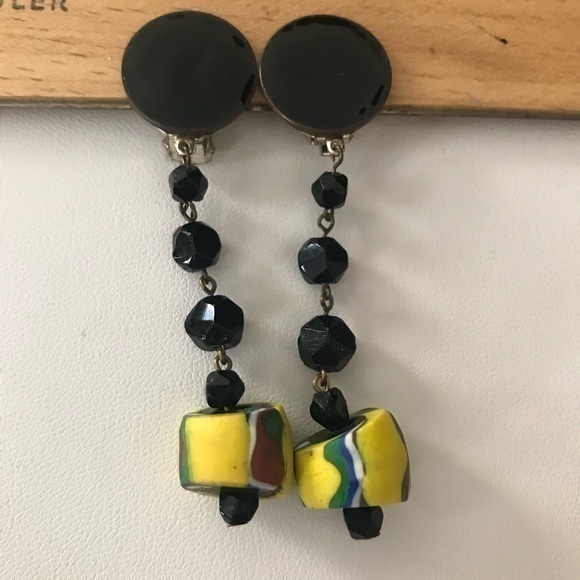 Vintage Jewelry - Unusual Vintage Earrings 🤔 Enameled Coins with African Trade Beads